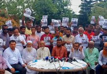 বহিরাগত নিয়ে অস্ত্রের মহড়া দিয়ে আতঙ্ক সৃষ্টি; সংবাদ সম্মেলনে রফিক